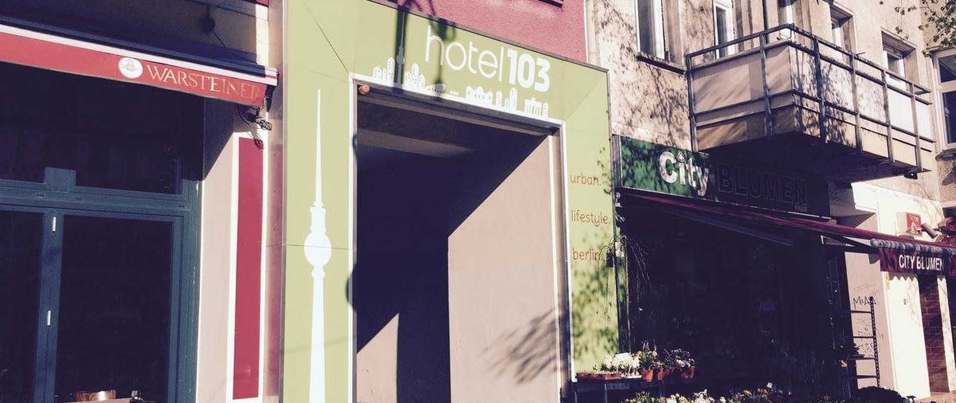 Hotel 103